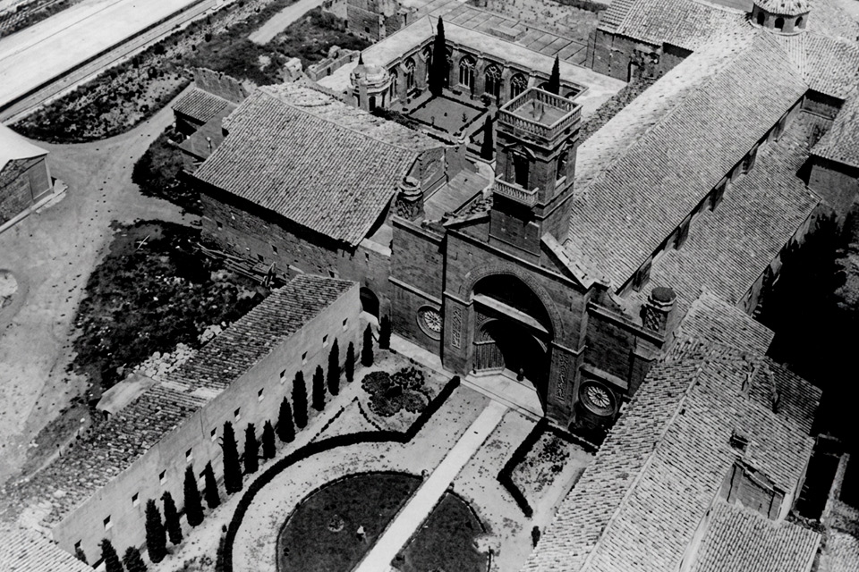 Recuperamos la memoria del Monasterio de La Oliva con su calendario 2027